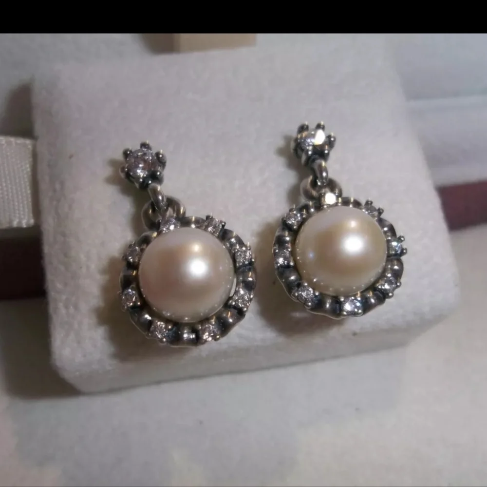Pandora fresh water pearl everlasting grace earrings